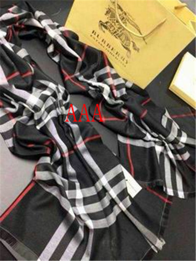 Burberry-Shawl-033