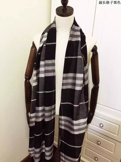 Burberry-Shawl-294