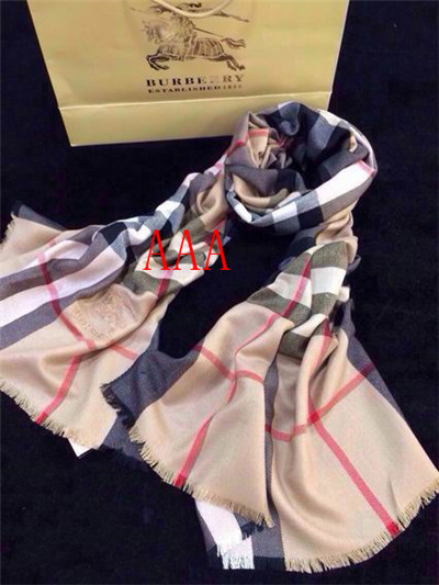 Burberry-Shawl-069
