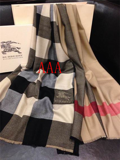 Burberry-Shawl-079