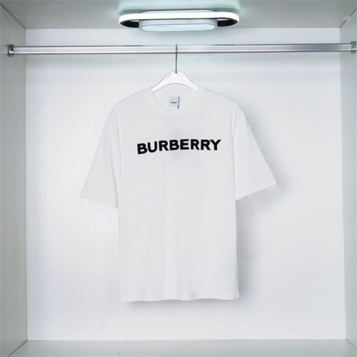 Burberry Round neck T-shirt-M-210