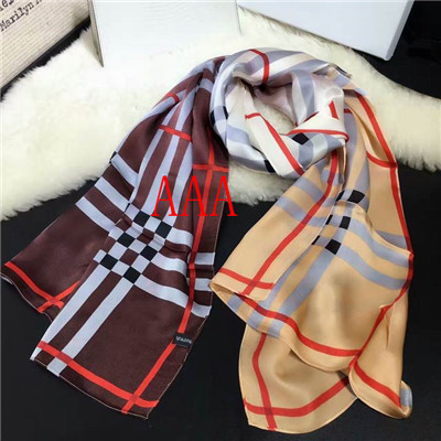 Burberry-Shawl-095