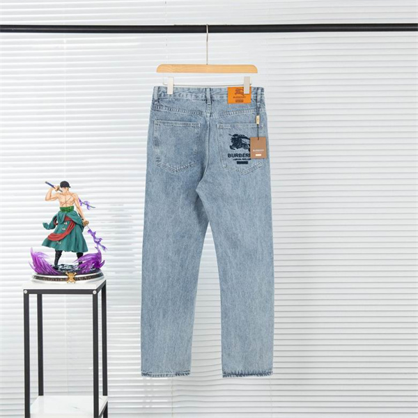 Burberry Jeans-M-0147