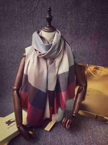 Burberry-Shawl-342