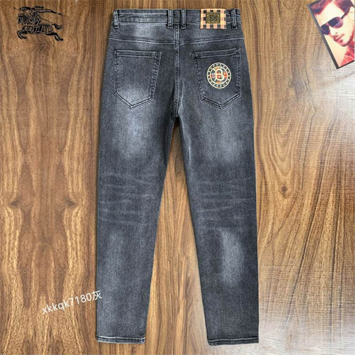 Burberry Jeans-M-0107