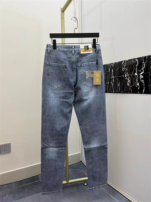 Burberry Jeans-M-0125