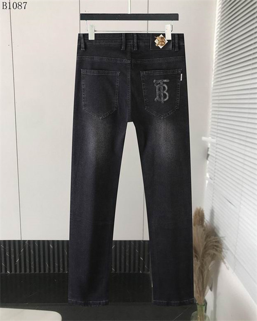 Burberry Jeans-M-014