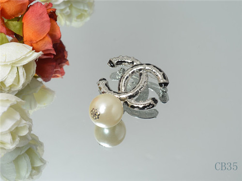 Chanel brooch-020