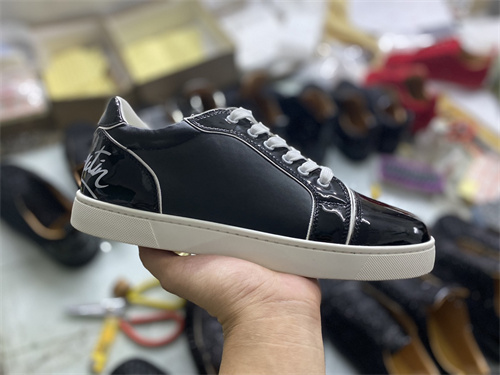 Christian Louboutin(Low)Shoes-295