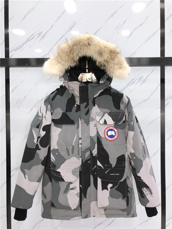 Canada Goose Down Jacket-W-017