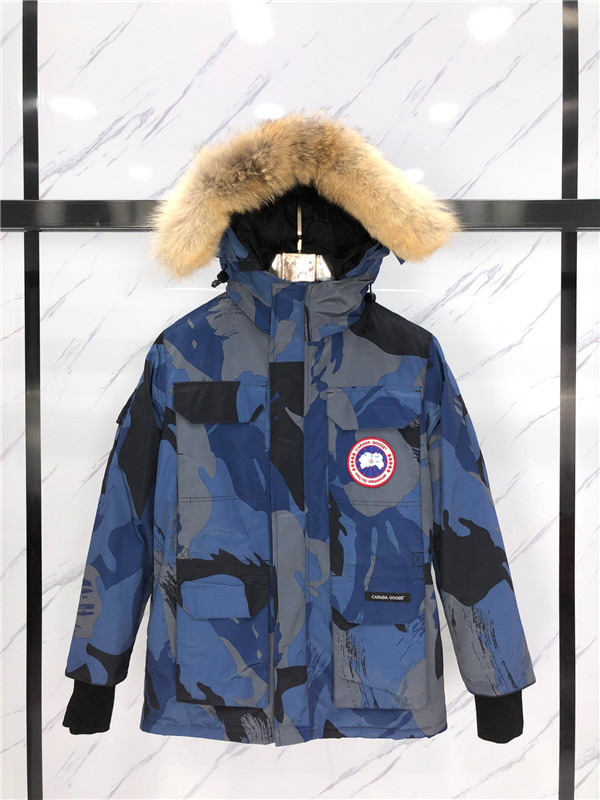 Canada Goose Down Jacket-W-022