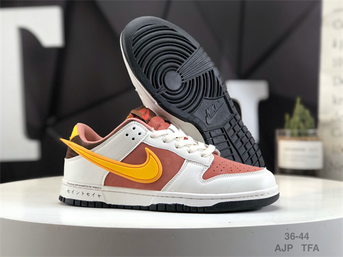 Dunk(low)-W-1641