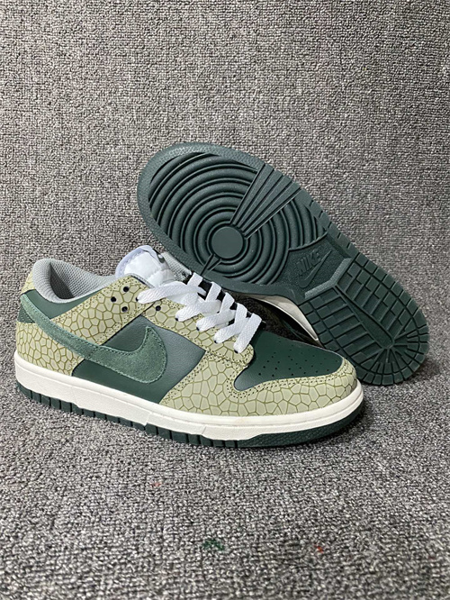 Dunk(low)-W-2221