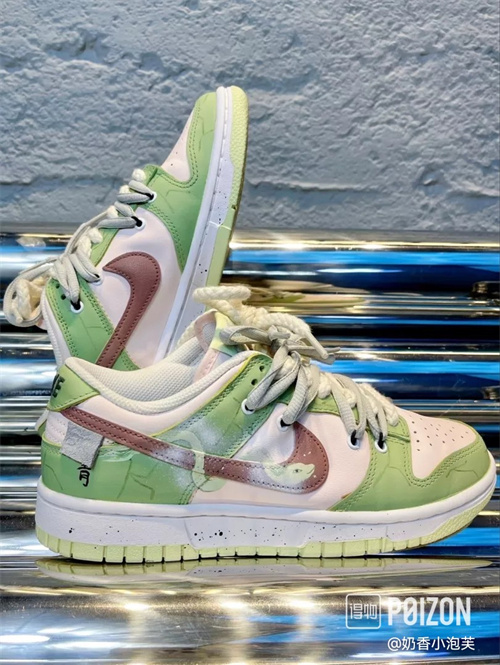Dunk(low)-W-700