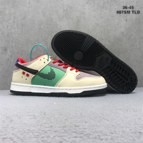 Dunk(low)-M-821