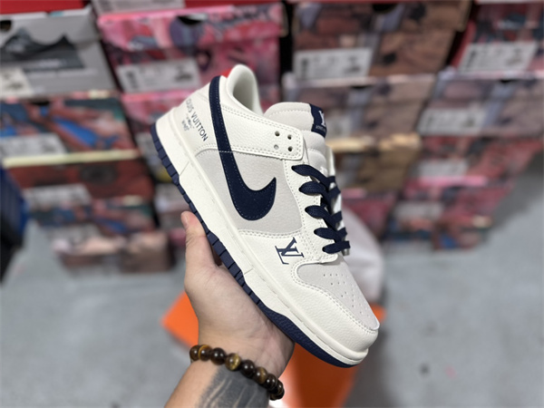 Nike Dunk(46,47,48,)-0135