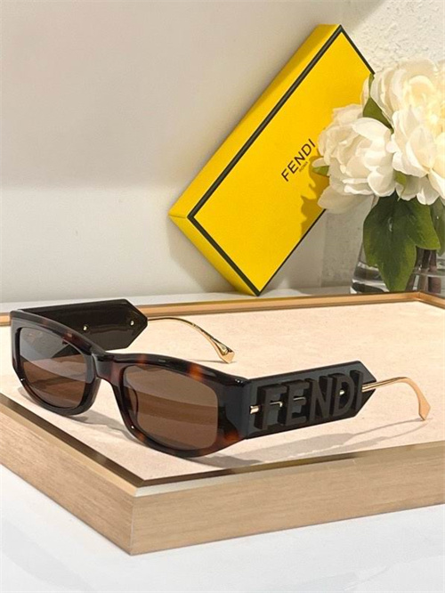 Fendi Sunglass(AAAA)-0092