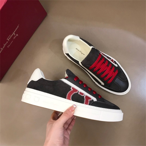 Ferragamo Shoes-M-101