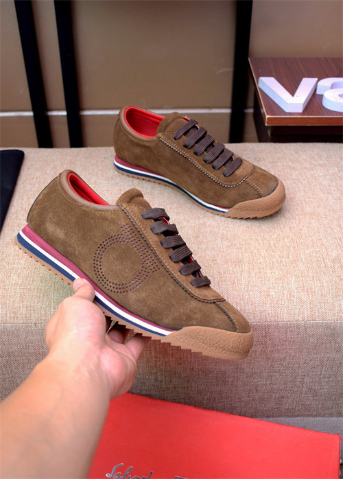 Ferragamo Shoes-M-138