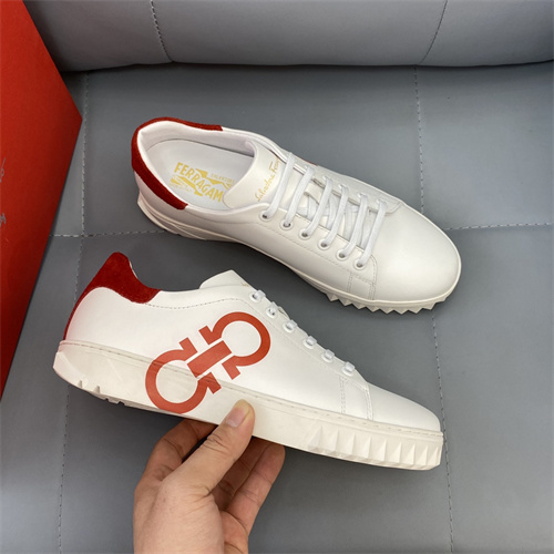 Ferragamo Shoes-M-151