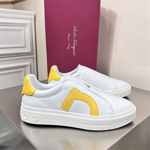 Ferragamo Shoes-M-239