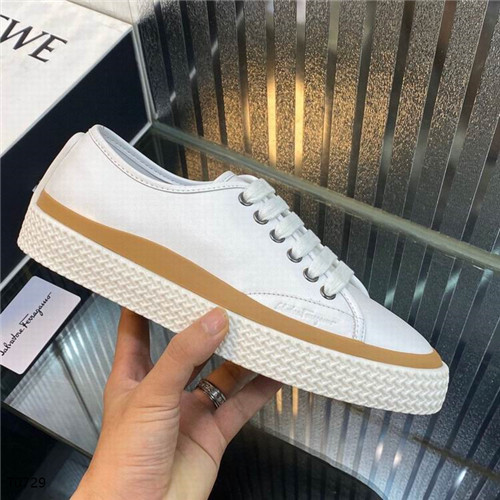 Ferragamo Shoes-M-085