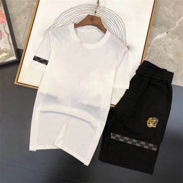Gucci T-shirt(Suits)-468