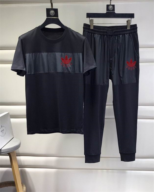 Gucci T-shirt(Suits)-364