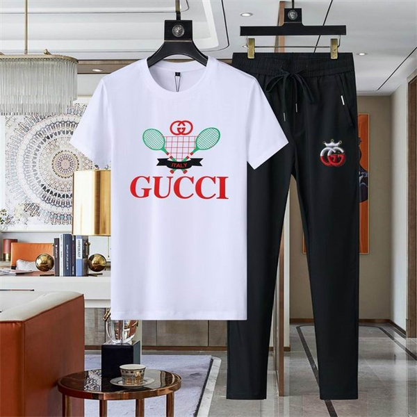 Gucci T-shirt(Suits)-045