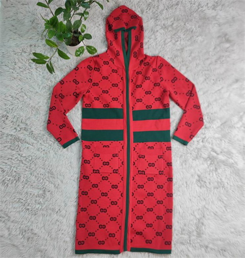 Gucci Suits-W-0144