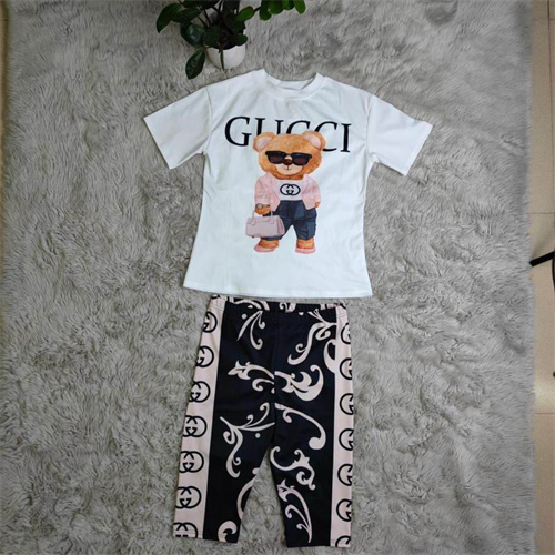 Gucci Suits-W-037