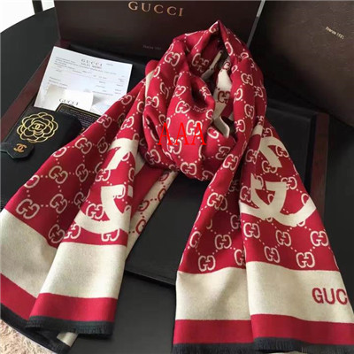 Gucci-Shawl-059