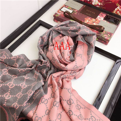 Gucci-Shawl-080