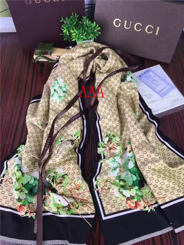 Gucci-Shawl-142
