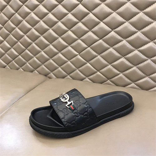 Gucci Sandal(2)-M-277