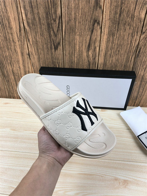 Gucci Sandal(2)-M-159