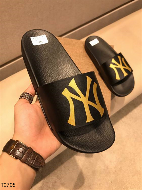 Gucci Sandal-W-184