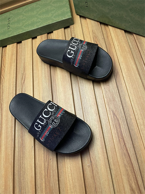 Gucci Sandal-W-192