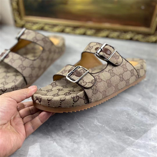 Gucci Sandal(2)-M-385