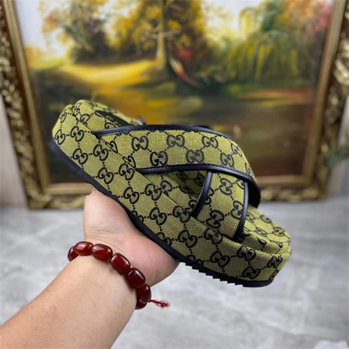 Gucci Sandal(2)-M-390