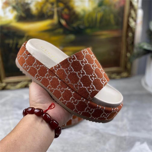 Gucci Sandal(2)-M-393