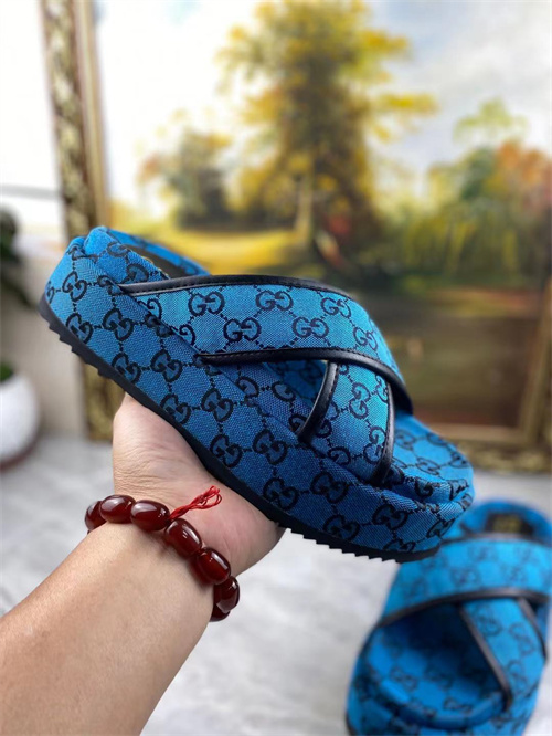 Gucci Sandal(2)-M-395