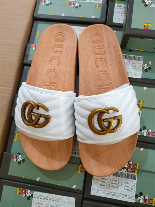 Gucci Sandal(2)-M-512