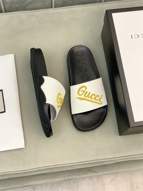 Gucci Sandal(2)-M-549