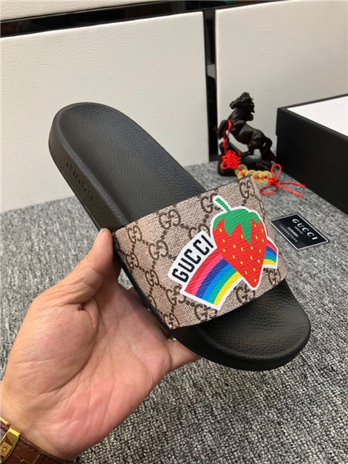 Gucci Sandal(2)-M-055