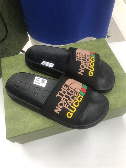 Gucci Sandal-W-544