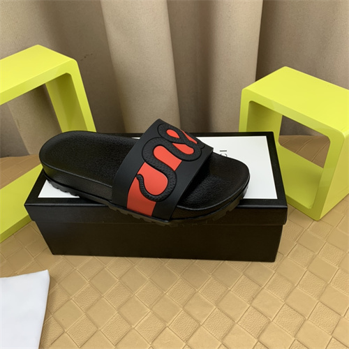 Gucci Sandal(2)-M-672