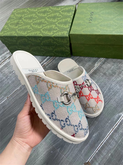 Gucci Sandal(2)-M-733