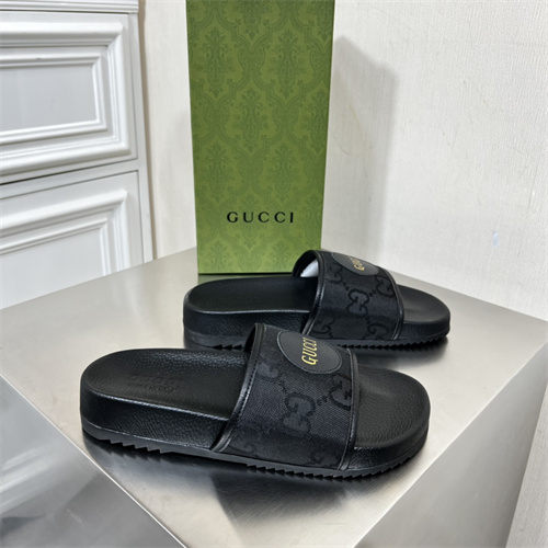 Gucci Sandal(2)-M-820