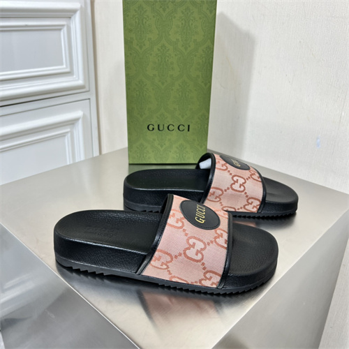 Gucci Sandal-W-711